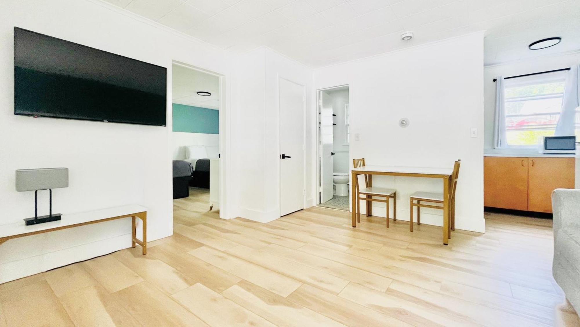Motel Luzerne Lake Luzerne Ngoại thất bức ảnh