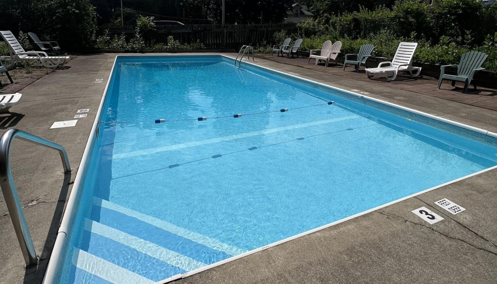 Motel Luzerne Lake Luzerne Ngoại thất bức ảnh